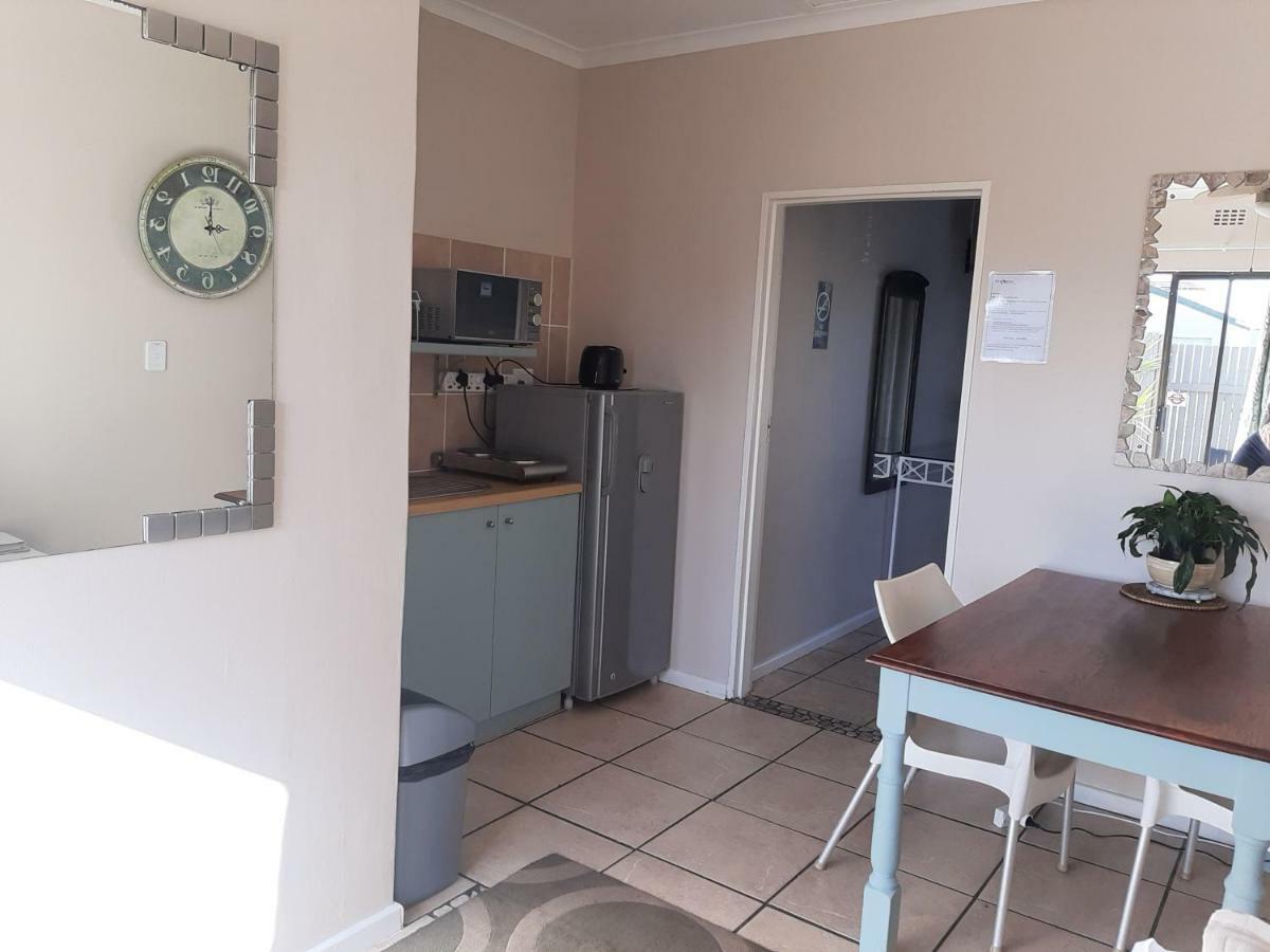 Croeso Guest House Langebaan Exterior foto